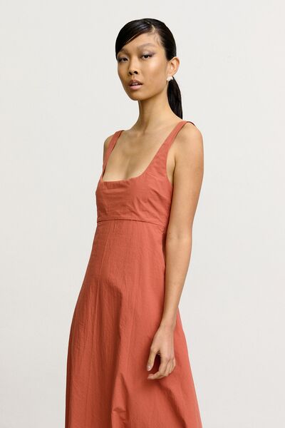 OPEN-BACK DRESS (TERRACOTTA)